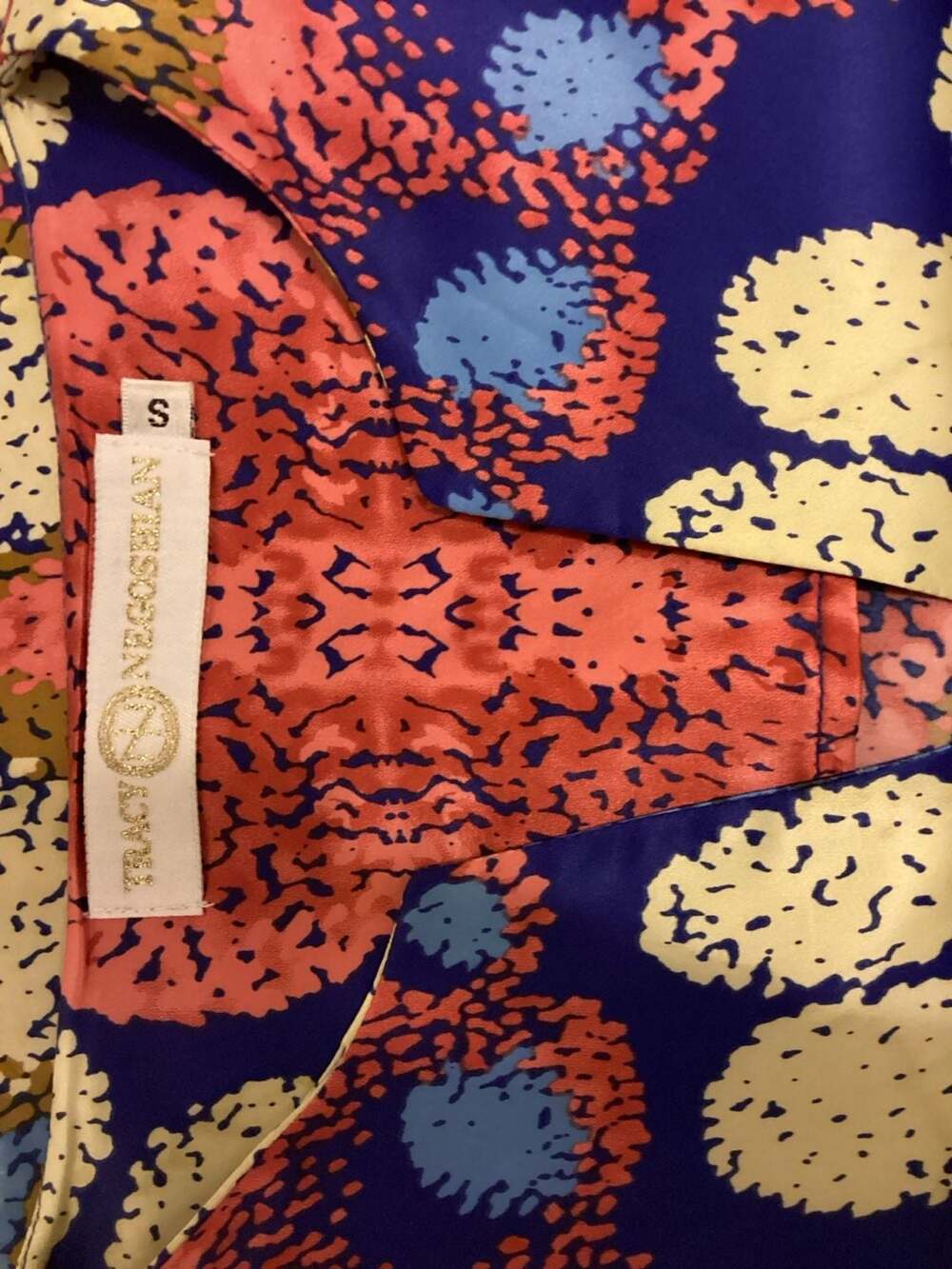 Tracy Negoshian Sleeveless Geometric Print Shift Dress - Picture 3 of 5